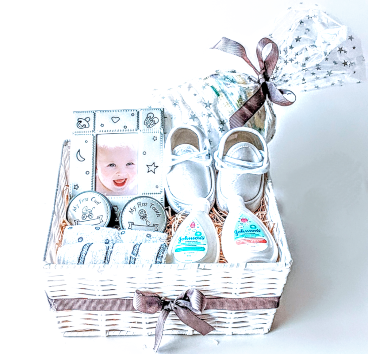 Baby gifts & gift baskets for a baby welcome celebration, baby shower and christenings.