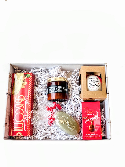 Christmas gifts, Christmas, Christmas gift baskets, Christmas gift set Christmas Tree Ornament Gift Box